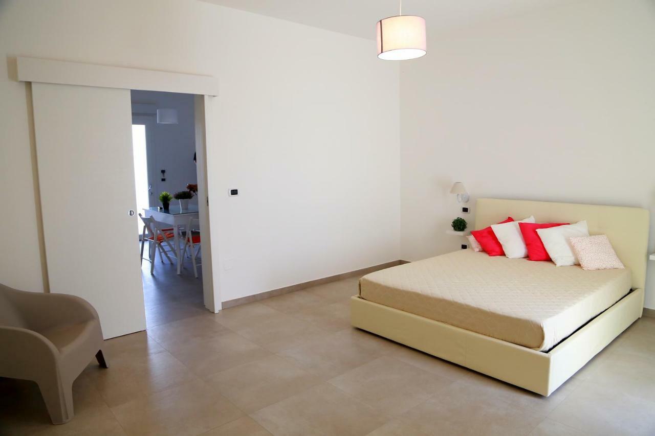 Готель Casa Vacanze Coralloholiday Торре-Лапілло Екстер'єр фото